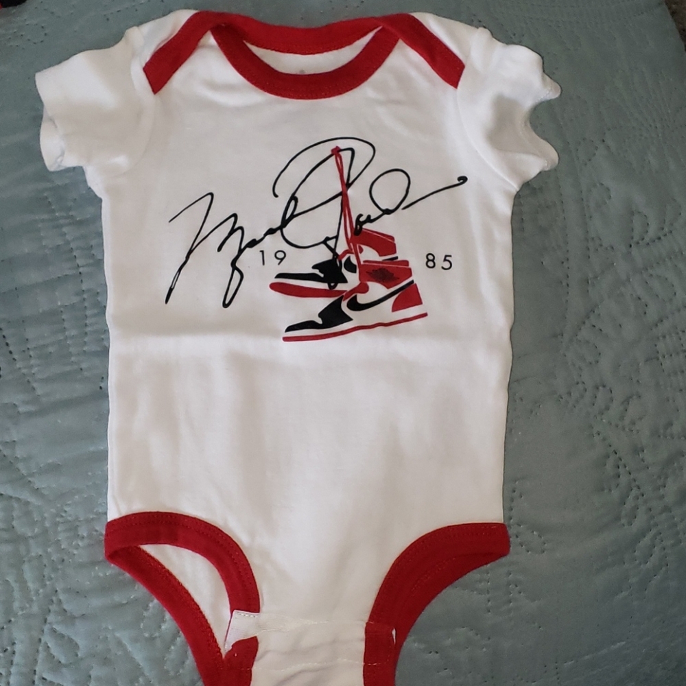 Jordan Bundle - Picture 2 of 4